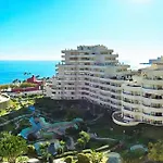 Benalbeach Smart דירה *